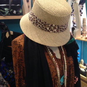 Hat with leopard ribbon
